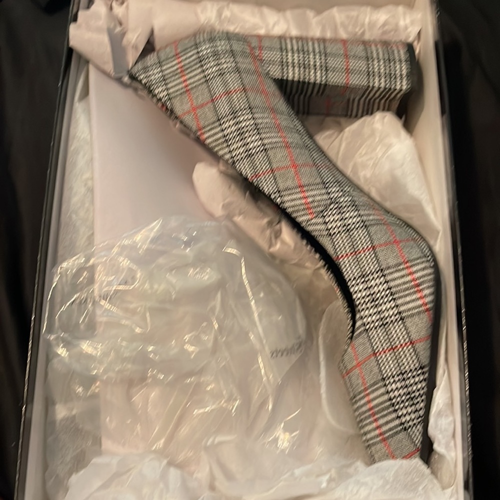 New Nine West 4 inch plaid block heels